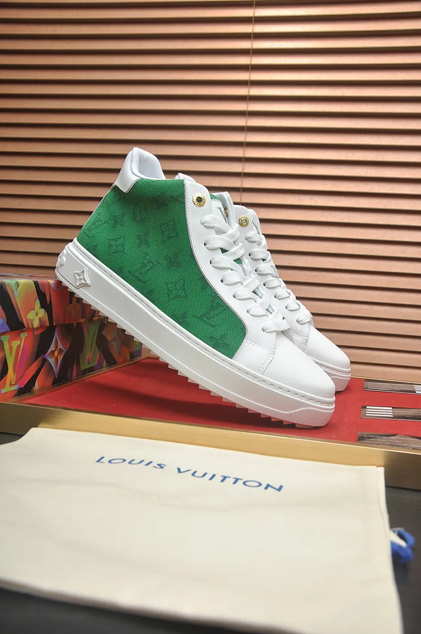 Men's shoes 💰600💶[LOUIS VUITTON] Original order price (mesh lining) new model 🍀LV Louis Vuitton * - top version of LV classic trendy shoes! Made of imported original cowhide, water-dyed cowhide lining, and original wear-resistant rubber outsole! High quality products! Code number 38-45 (45 is custom-made and cannot be returned or exchanged)